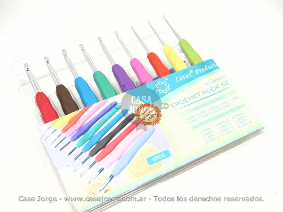 SET DE AGUJAS CROCHET DE ALUMINIO CON MANGO SILICONADO LOTUS SURTIDAS POR 9 UNIDADES